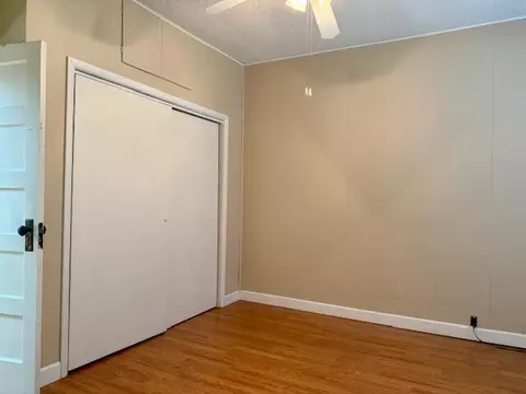 Bedroom - 204 East 3rd St, Mountain View, MO 65548 photo 4 of 6