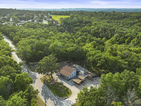 View/Area - 535 Taneycomo Rd, Branson, MO 65616 photo 2 of 7