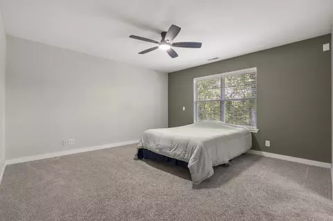 Bedroom - 535 Taneycomo Rd, Branson, MO 65616 photo 3 of 10