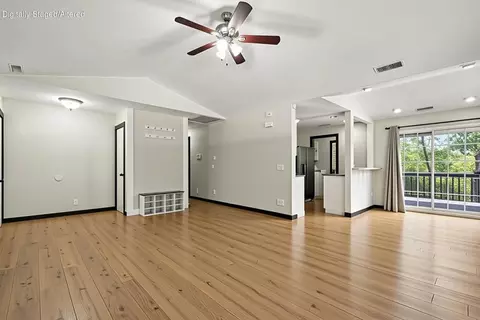 Living - 535 Taneycomo Rd, Branson, MO 65616 photo 7 of 8