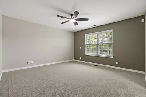 Bedroom - 535 Taneycomo Rd, Branson, MO 65616 photo 2 of 10