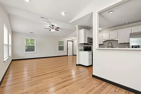 Living - 535 Taneycomo Rd, Branson, MO 65616 photo 8 of 8