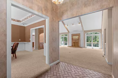 Entry Way - 980 W Rivendale Dr, Springfield, MO 65810 photo 1 of 3