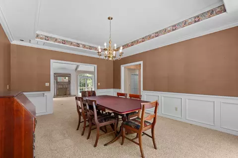 Dining - 980 W Rivendale Dr, Springfield, MO 65810 photo 3 of 4