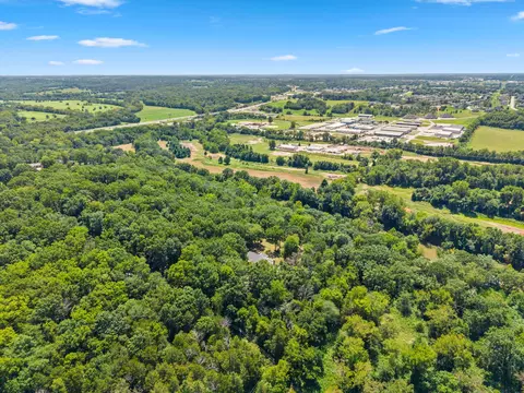 View/Area - 980 W Rivendale Dr, Springfield, MO 65810 photo 13 of 14
