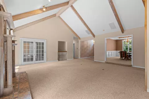Living - 980 W Rivendale Dr, Springfield, MO 65810 photo 3 of 11
