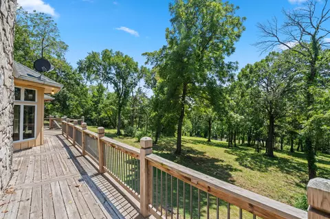 Exterior - 980 W Rivendale Dr, Springfield, MO 65810 photo 18 of 23