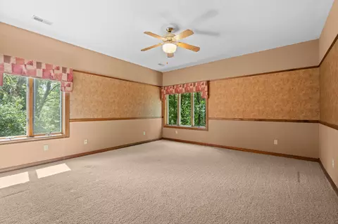 Bedroom - 980 W Rivendale Dr, Springfield, MO 65810 photo 5 of 5