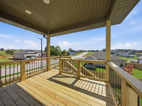 Exterior - 2500 W Webb Rd, Ozark, MO 65721 photo 6 of 9