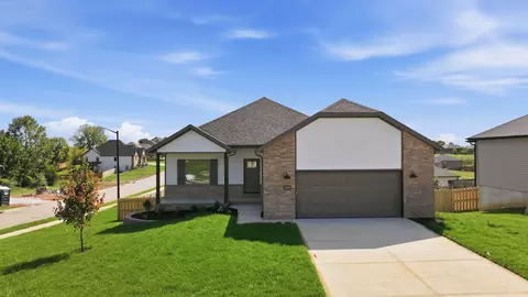 Exterior - 2500 W Webb Rd, Ozark, MO 65721 photo 3 of 9