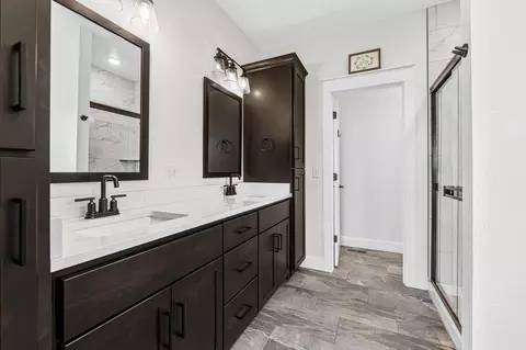 Bath - 4457 Rome Ave, Ozark, MO 65721 photo 1 of 5
