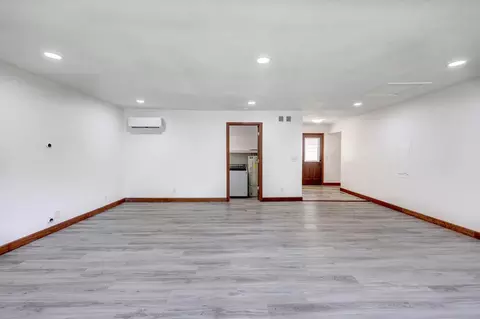 Living - 9003 Ginger Ln, Carthage, MO 64836 photo 5 of 5
