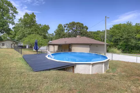 Exterior - 9003 Ginger Ln, Carthage, MO 64836 photo 8 of 11