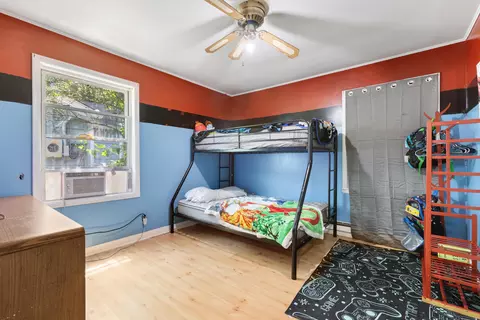 Bedroom - 621 Eiserman Ave, Branson, MO 65616 photo 1 of 4