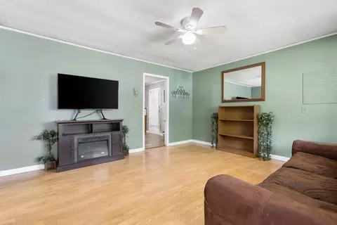 Living - 621 Eiserman Ave, Branson, MO 65616 photo 1 of 1