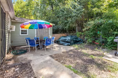 Exterior - 621 Eiserman Ave, Branson, MO 65616 photo 4 of 5