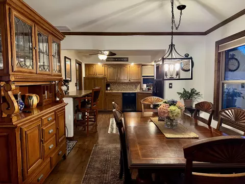 Dining - 4338 S Delaware Ave, Springfield, MO 65804 photo 2 of 3