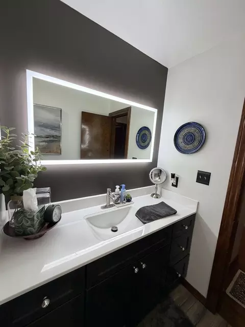 Bath - 4338 S Delaware Ave, Springfield, MO 65804 photo 5 of 5