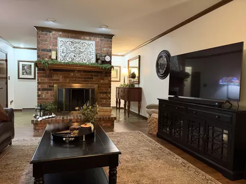 Living - 4338 S Delaware Ave, Springfield, MO 65804 photo 5 of 5