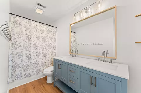 Bath - 577 Van Buren Rd #1, Branson, MO 65616 photo 1 of 3