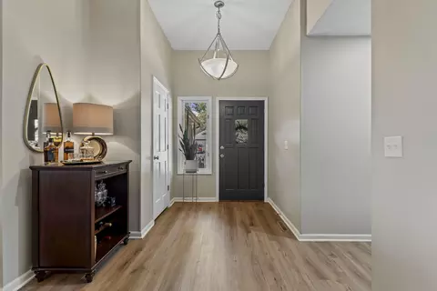 Entry Way - 5788 S Nettleton Ave, Springfield, MO 65810 photo 1 of 2