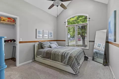 Bedroom - 5788 S Nettleton Ave, Springfield, MO 65810 photo 4 of 5