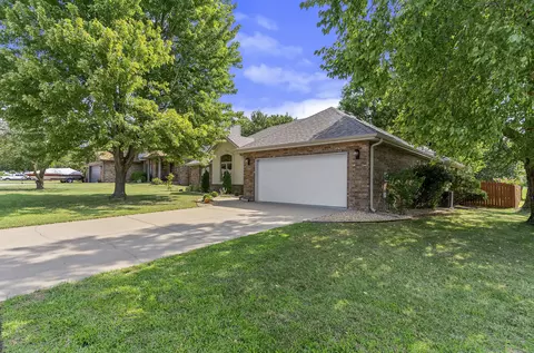 Exterior - 5788 S Nettleton Ave, Springfield, MO 65810 photo 2 of 10