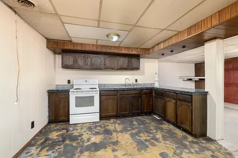 Kitchen - 718 Baker St, Forsyth, MO 65653 photo 5 of 5