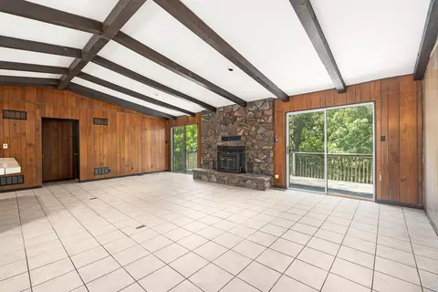 Living - 718 Baker St, Forsyth, MO 65653 photo 3 of 8
