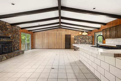 Living - 718 Baker St, Forsyth, MO 65653 photo 6 of 8
