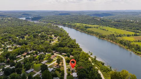 View/Area - 718 Baker St, Forsyth, MO 65653 photo 9 of 12