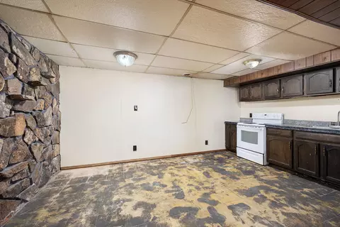 Kitchen - 718 Baker St, Forsyth, MO 65653 photo 4 of 5