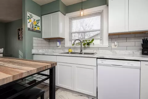 Kitchen - 1014 W Woodland Dr, Republic, MO 65738 photo 3 of 5