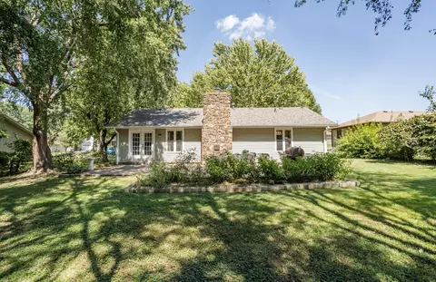 Exterior - 1014 W Woodland Dr, Republic, MO 65738 photo 2 of 6