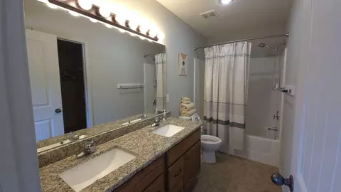 Bath - 1401 S 13th St, Ozark, MO 65721 photo 2 of 5