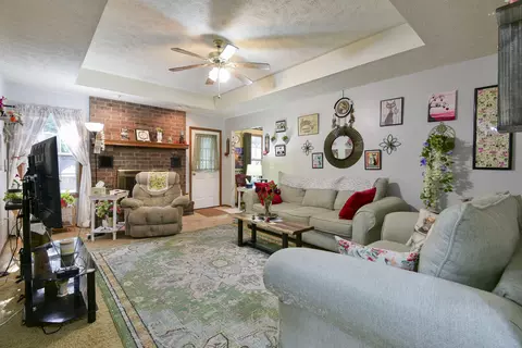 Living - 3602 S Linden Ave, Springfield, MO 65804 photo 1 of 3