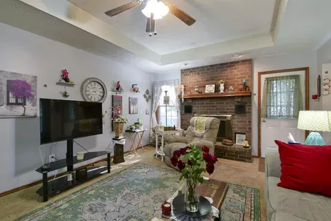 Living - 3602 S Linden Ave, Springfield, MO 65804 photo 3 of 3