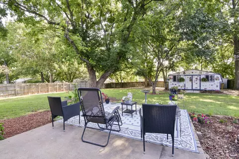 Exterior - 3602 S Linden Ave, Springfield, MO 65804 photo 2 of 9