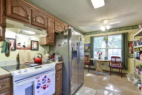 Kitchen - 3602 S Linden Ave, Springfield, MO 65804 photo 3 of 3
