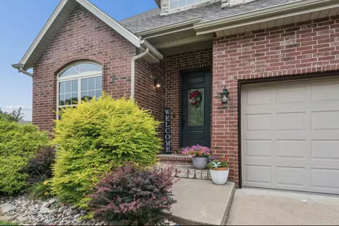 Exterior - 653 Greer Ave, Nixa, MO 65714 photo 3 of 9