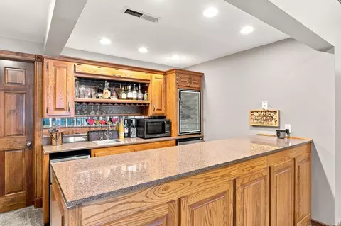 Kitchen - 5151 S Aleshire Ct, Springfield, MO 65804 photo 6 of 6