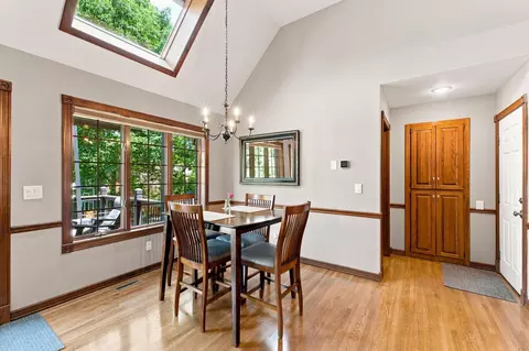 Dining - 5151 S Aleshire Ct, Springfield, MO 65804 photo 1 of 4