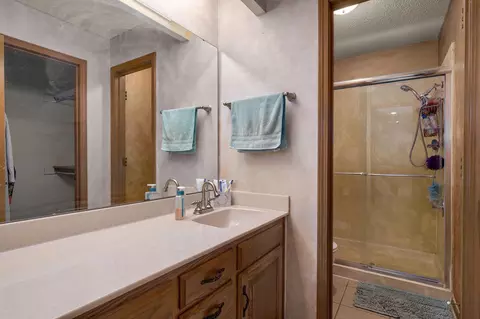 Bath - 3515 S Kings Ave, Springfield, MO 65807 photo 1 of 3