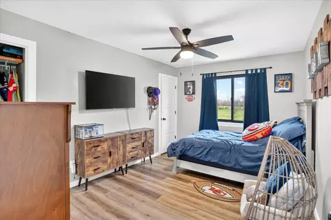 Bedroom - 493 Spring Creek Rd, Clever, MO 65631 photo 5 of 12