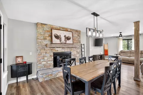 Dining - 493 Spring Creek Rd, Clever, MO 65631 photo 2 of 5