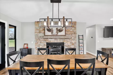 Dining - 493 Spring Creek Rd, Clever, MO 65631 photo 3 of 5
