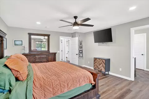 Bedroom - 493 Spring Creek Rd, Clever, MO 65631 photo 3 of 12