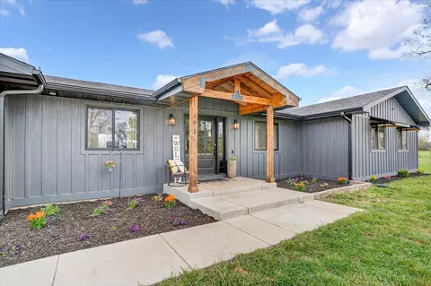 Exterior - 493 Spring Creek Rd, Clever, MO 65631 photo 6 of 14