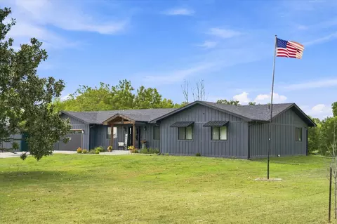 Exterior - 493 Spring Creek Rd, Clever, MO 65631 photo 4 of 14