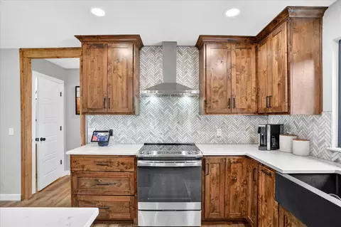 Kitchen - 493 Spring Creek Rd, Clever, MO 65631 photo 2 of 7